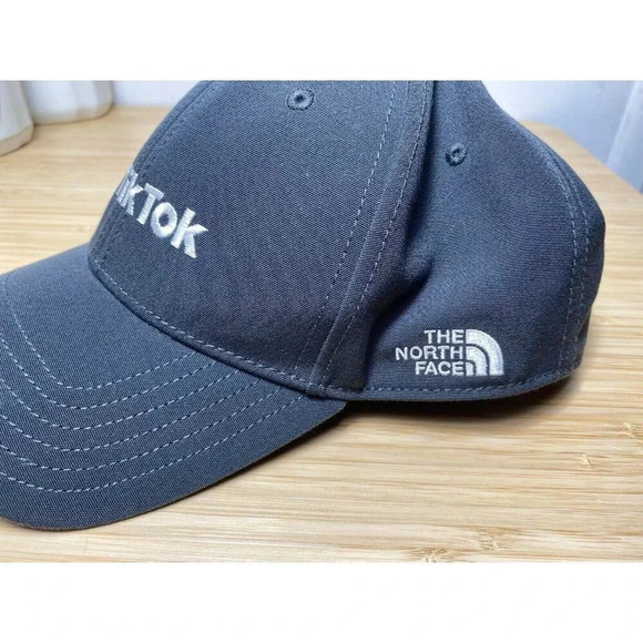 Rare The North Face TikTok Logo Hat – Trendy Streetwear VERY NICE. - Picture 3 of 4